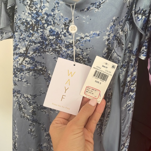 Wayf off the shoulder dress size small - Picture 4 of 4